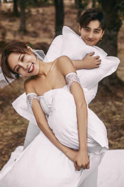 成都婚纱摄影:拍婚纱照怎么笑才更好看攻略